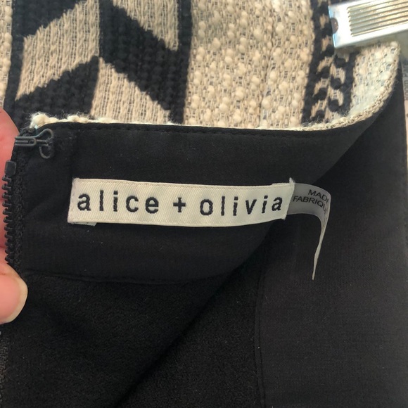 Alice&Olivia Black and Cream Skirt - Picture 3 of 3